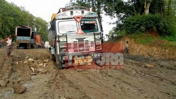 No hope for any major renovation of NH44 (8), goods loaded truck yet stranded in the highway, state continue to suffer amidst inflation and crippled road connectivity